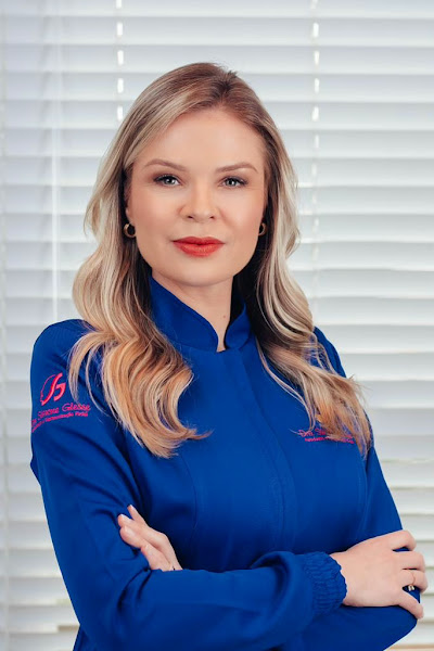 Foto 3 de Dra. Simone Glesse - Cirurgiã- Dentista Especialista em Periodontia e Harmonização Facial.