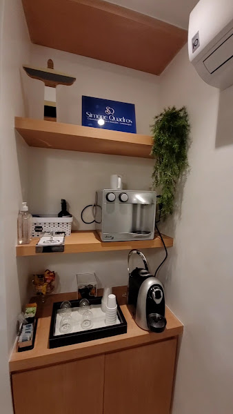 Foto 3 de Dra Simone Quadros - Dentista em Casa, Home Care Odontológico e Consultório em Niterói, Dentista Oncológica, Laserterapia