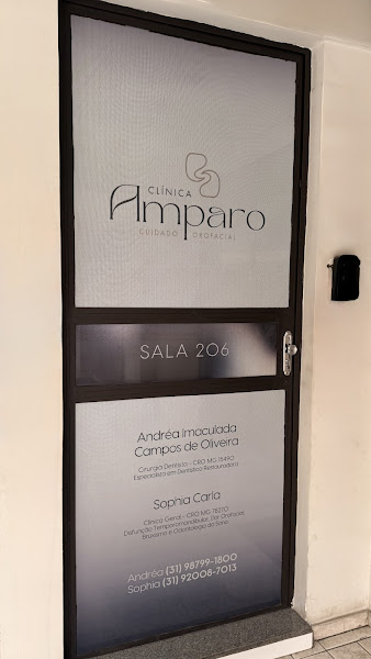 Foto 3 de Dra. Sophia Carla | Dentista em Contagem | Bruxismo, DTM (disfunção temporomandibular), Dor Orofacial, Odontologia do Sono