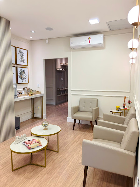 Foto 2 de Dra. Stanslay Bernal | Harmonização Facial e Rejuvenescimento em Sinop