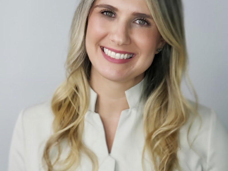 Foto de Dra. Stephanie A. Friedrich - Cirugiã-dentista