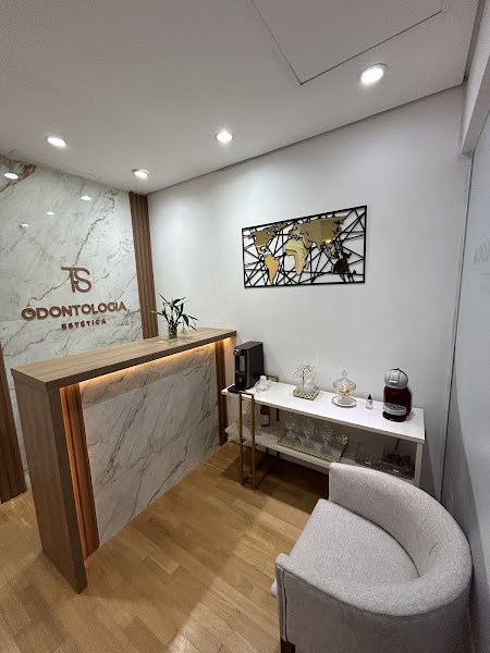 Foto 2 de Dra Stephany Huang - Dentista na Granja Viana