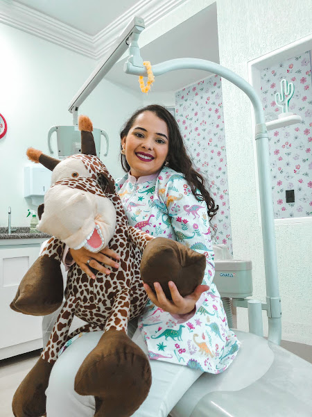 Foto 2 de Dra.Sthefane Simão - Odontopediatra em Gurupi