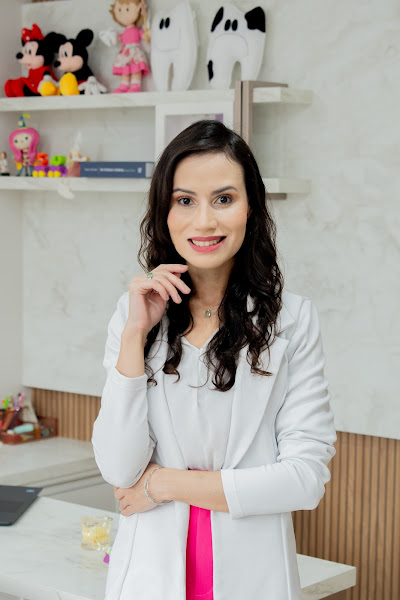 Foto 2 de Dra. Suelen Teixeira | Odontopediatra em Curitiba | Estomatologia