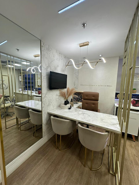 Foto 2 de Dra Suellen Brito | Dentista Especialista em Lentes e Harmonização