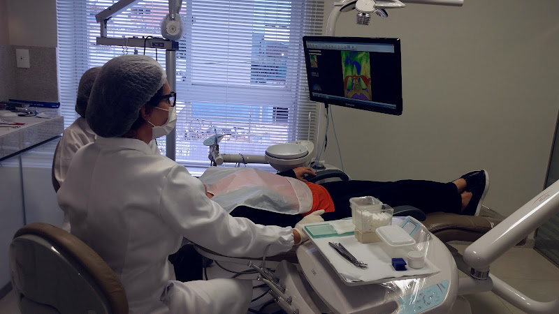 Foto 2 de Dra Suzana Loyola Odontologia Especializada