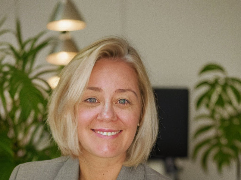 Foto 3 de Dra. Sylvia Tavares Barros