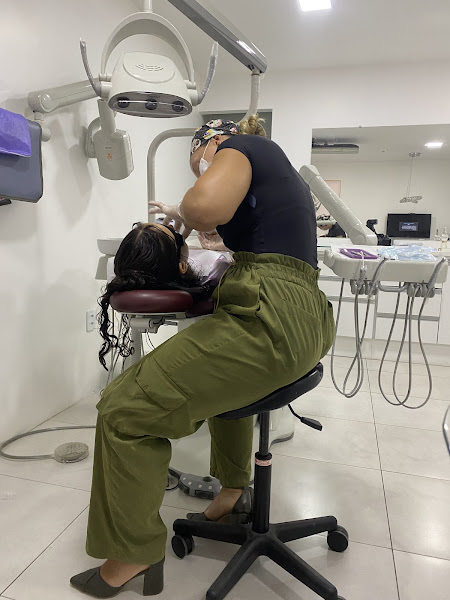 Foto 3 de Dra. Tábata Larissa Santos Polvora