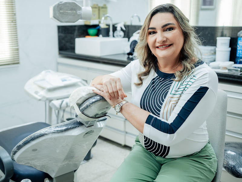 Foto 6 de Dra Taciana Abreu (Implantes Dentários)