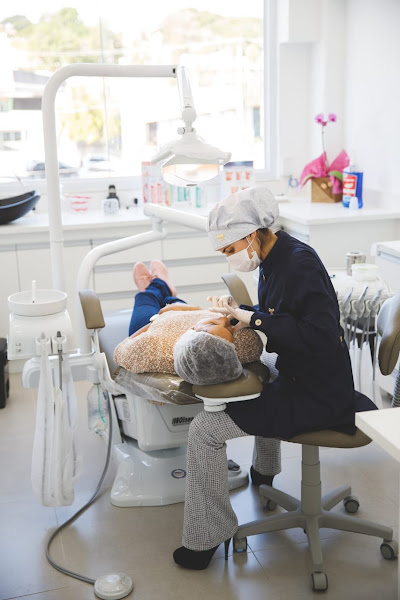 Foto 2 de Dra Taciane Macedo - Dentista Parque Residencial Jundiaí - Consultório Odontológico