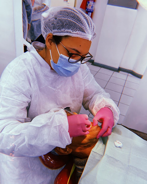 Foto 3 de Dra. Taina Rodrigues - Odontologia
