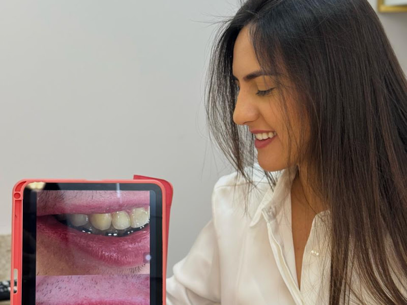 Foto de Dra. Taís Barbosa/Cirurgiã-Dentista