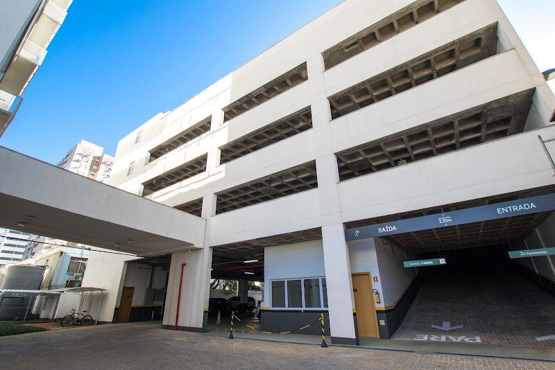 Foto 3 de Dra. Taísa Feltrin - Dentista e Harmonização Facial