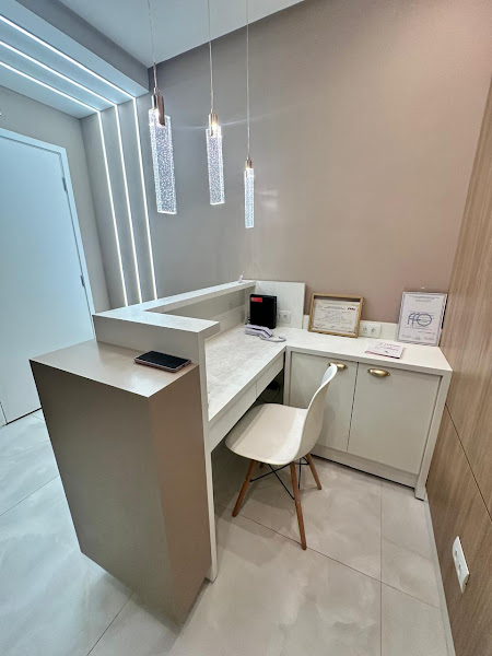 Foto 2 de Dra. Talita Arruda | Dentista em Osasco | Endodontia | Implante | Prótese | Aparelho | Invisalign | Facetas