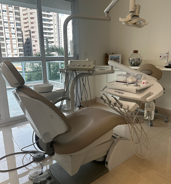 Foto 2 de Dra Tally Dentista Harmonização e Implantes Zona Oeste SP