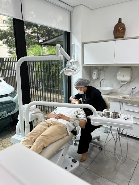 Foto 2 de Dra. Tamara Matos Araujo | Dentista em Guarulhos