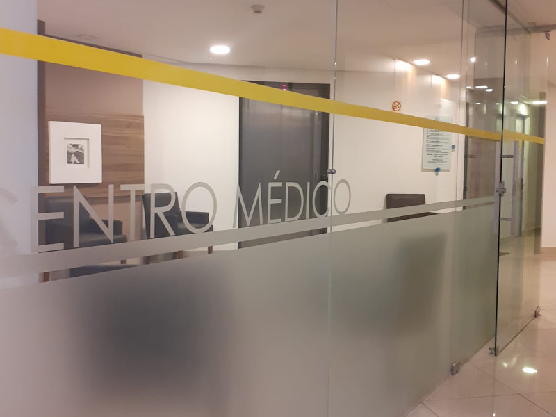 Foto 3 de Dra. Tania Mara Pereira - Odontologia Estética | Facetas em Resina | Alinhadores Invisíveis