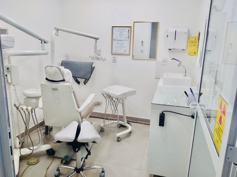 Foto 3 de Dra. Tanira Isse Gomes - Clínica Odontológica Vital