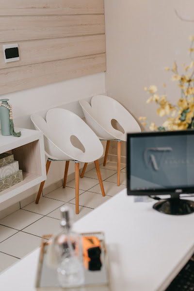 Foto 3 de Dra. Tanisa Viana - Ortodontia e Harmonização Orofacial