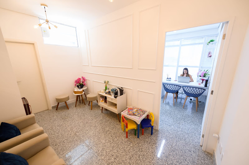 Foto 2 de Dra. Tarsilla Prestes - Clínica RW Odontologia | Dentista