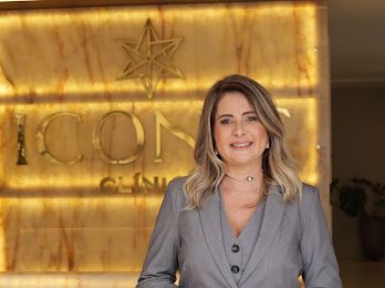 Foto 2 de Dra Tathiana Damázio Adorno | Ortodontia | Dentística | Harmonização Orofacial