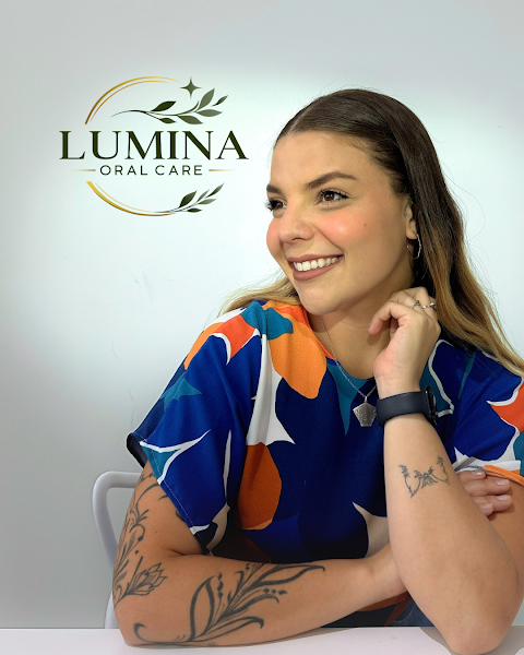 Foto 2 de Dra Tatiana Tassinari - Reabilitação dental e estética