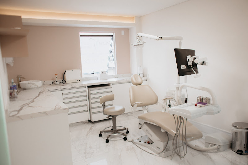 Foto 2 de Dra. Tereza Cristina Schueda, Dentista