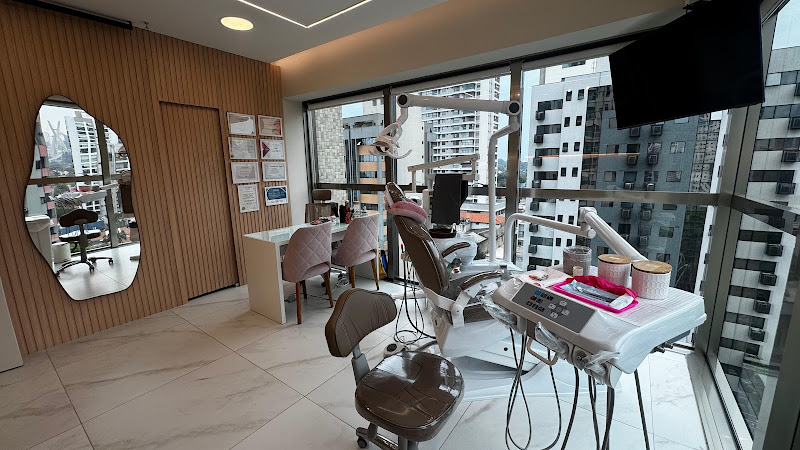 Foto 3 de Dra. Thabata Bellido | Odontologia