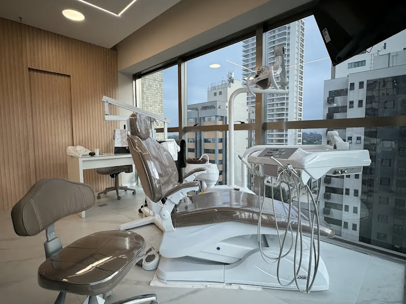 Foto 9 de Dra. Thabata Bellido | Odontologia