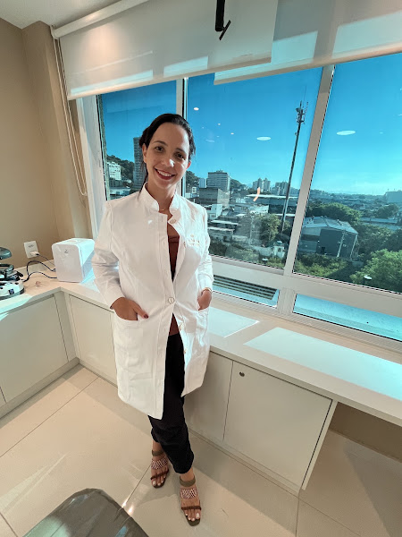 Foto 2 de Dra. Thais Andrade – Dentista | Estética do Sorriso e Harmonização Facial