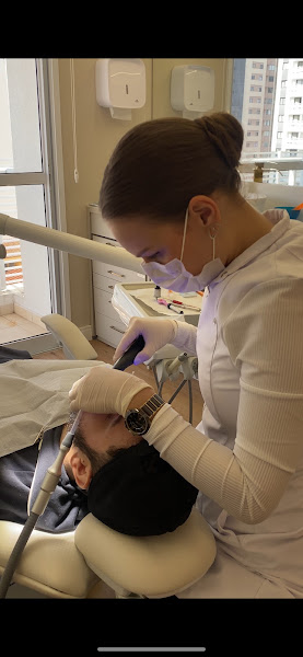 Foto 2 de Dra Thais Bevilaqua - Dentista e Harmonização Orofacial- Jardins