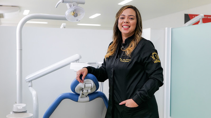 Foto 3 de Dra Thaís França| Cirurgiã Dentista| Clínico geral e Clareamento.