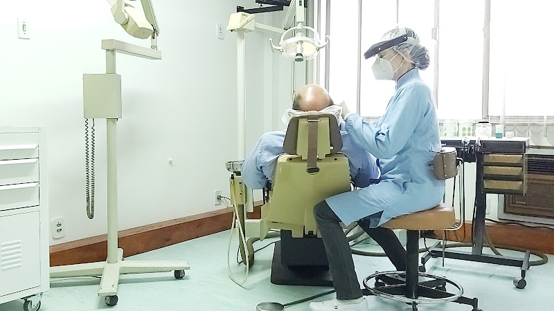 Foto 2 de Dra. Thaís L. Machado - Periodontia e Clínica Geral em Odontologia