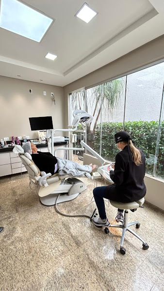 Foto 2 de Dra. Thaís Oliveira | Clínica Odontológica em Rio Verde - Dentista - Odontologia