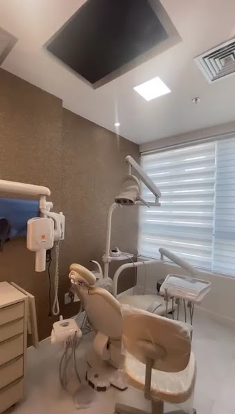 Foto 3 de Dra. Thais Schiavon & Dra. Amália Carapiá - Odontologia Humanizada, Especializada e Integrada