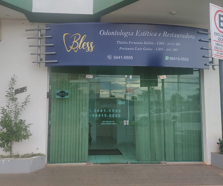 Foto 2 de Dra Thálita Fernanda Baldin - Cirurgiã Dentista