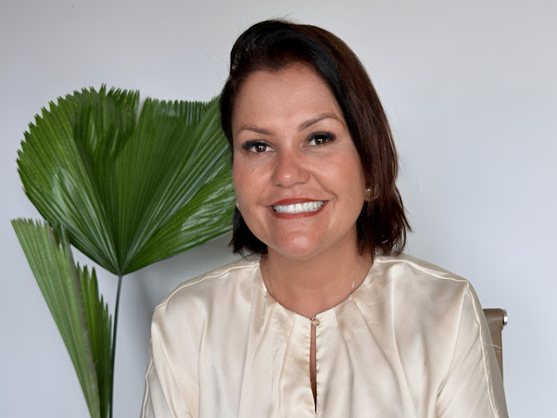Dra Thalita Silva - Clínica Dentista no Recreio
