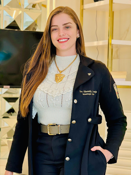 Foto 2 de Dra Thatielly Araújo - Harmonização Orofacial