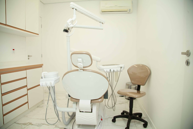 Foto 3 de Dra. Thay Fernandes - Dentista em Osasco - São Paulo