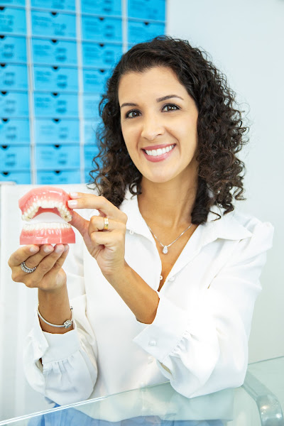 Foto 3 de Dra. Thayane Smith | CRO 38185 | Invisalign Doctor