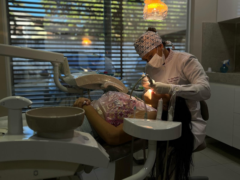 Foto 3 de Dra Thayne Pereira - Dentista Maceió