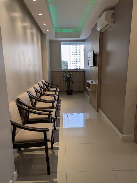 Foto 2 de Dra. Thays Venâncio de Oliveira - Odontologia