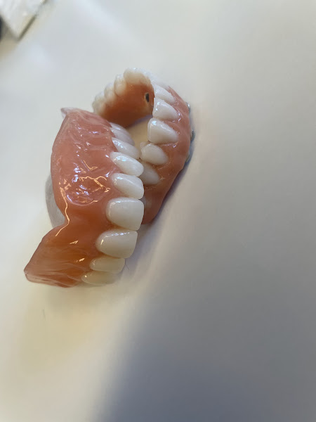 Foto 2 de Dra. Thayssa Souza – Implantodontista