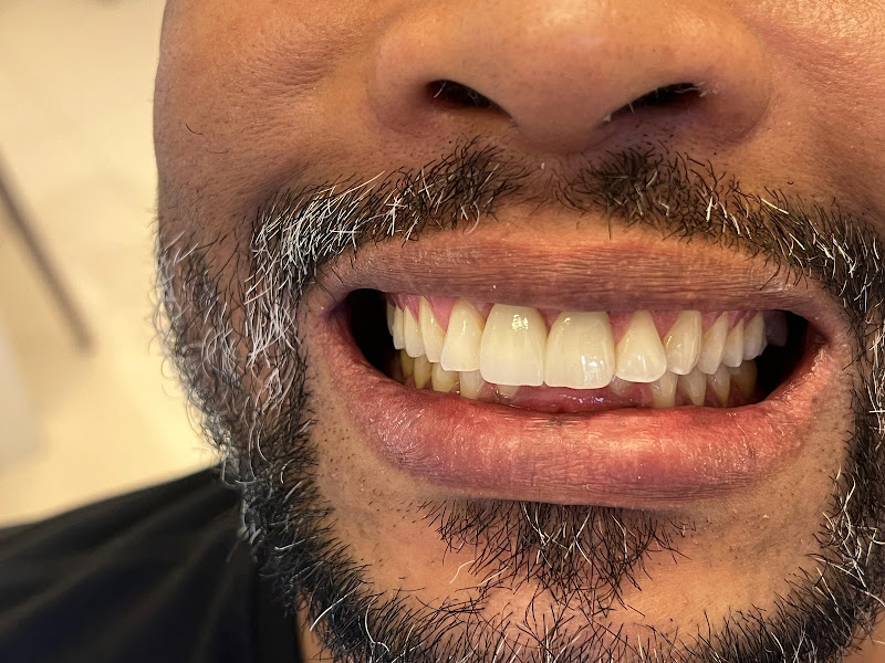 Foto 3 de Dra. Thayssa Souza – Implantodontista