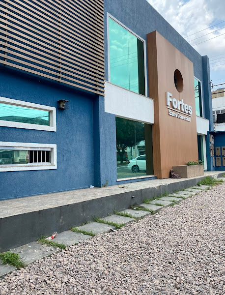 Foto 2 de Dra Val Barros- Harmonização Facial E Odontologia