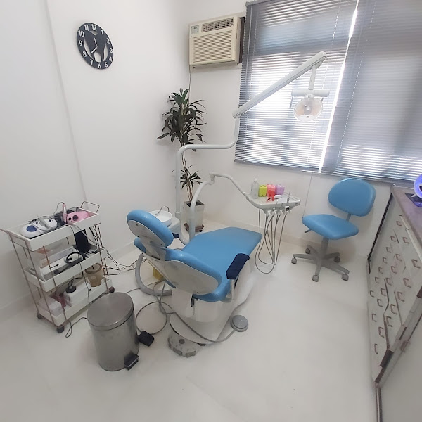 Foto 2 de Dra. Valéria Ferreira | Dentista no Méier | Odontologia Estética e Clareamento Dental no Méier