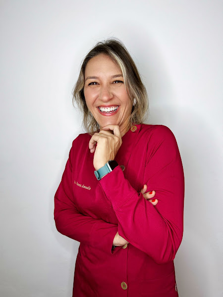 Foto 2 de Dra Vanessa Amadio - Aparelho Ortodôntico