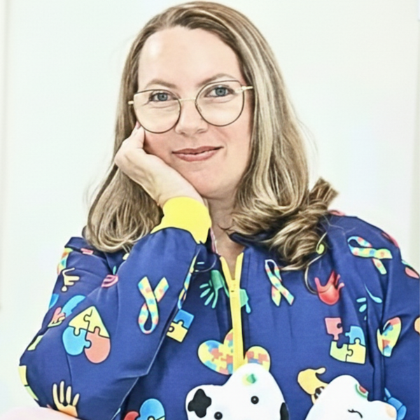 Foto 2 de Dra Vanessa Frizon Odontopediatra Caruaru