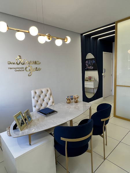 Foto 2 de Dra. Vanessa Goes - Harmonização Orofacial