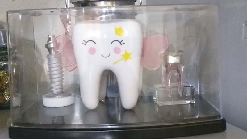 Foto 2 de Dra. Vania Furtado Gouveia Pinheiro - Cirurgiã Dentista